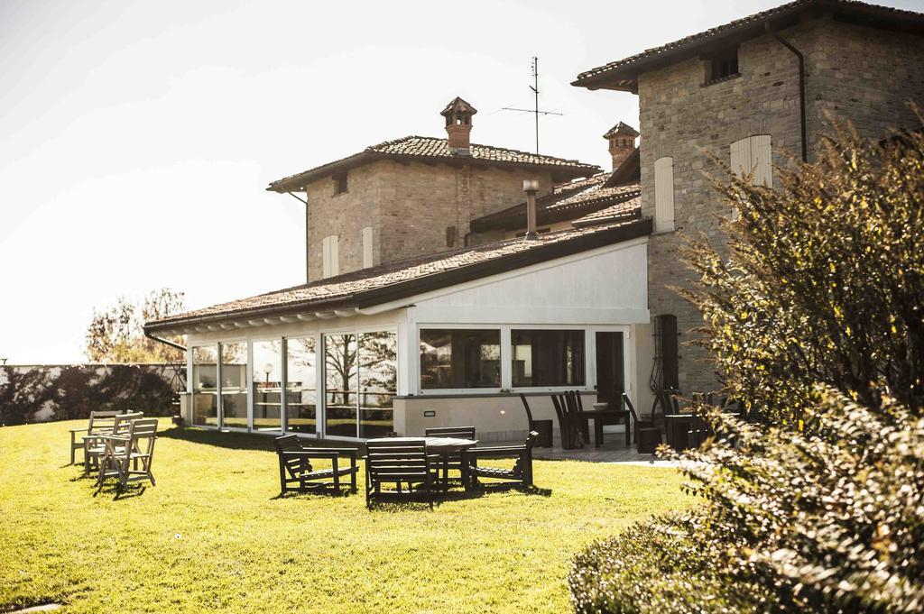 Azienda Agrituristica Alcastle Montabone Exteriör bild