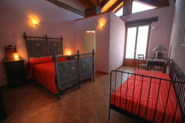 Azienda Agrituristica Alcastle Montabone Rum bild